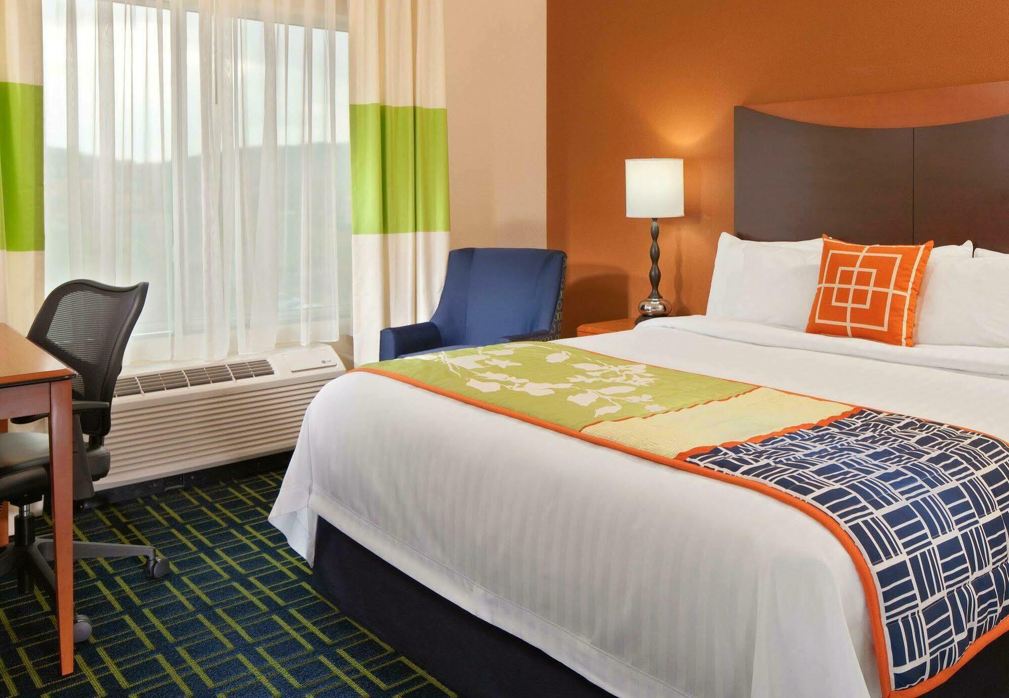 Fairfield Inn And Suites By Marriott Harrisonburg Exteriör bild