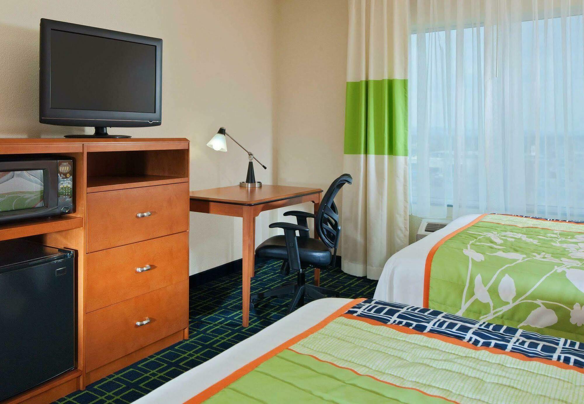Fairfield Inn And Suites By Marriott Harrisonburg Exteriör bild